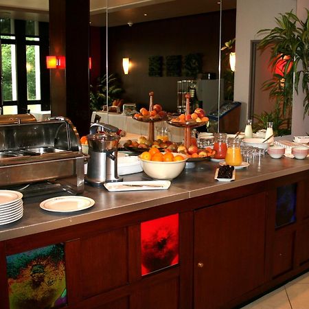 Le Grand Monarque Hotel Melun Buitenkant foto