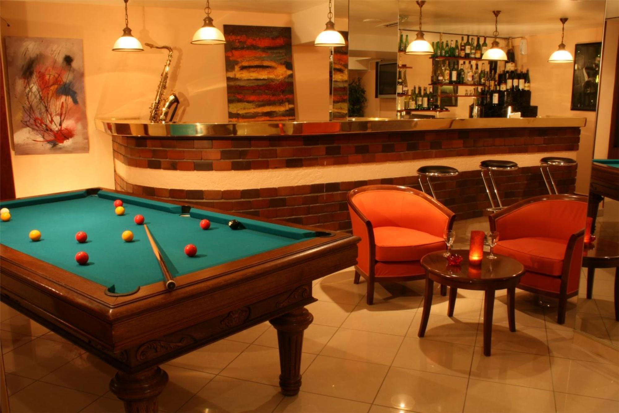 Le Grand Monarque Hotel Melun Buitenkant foto