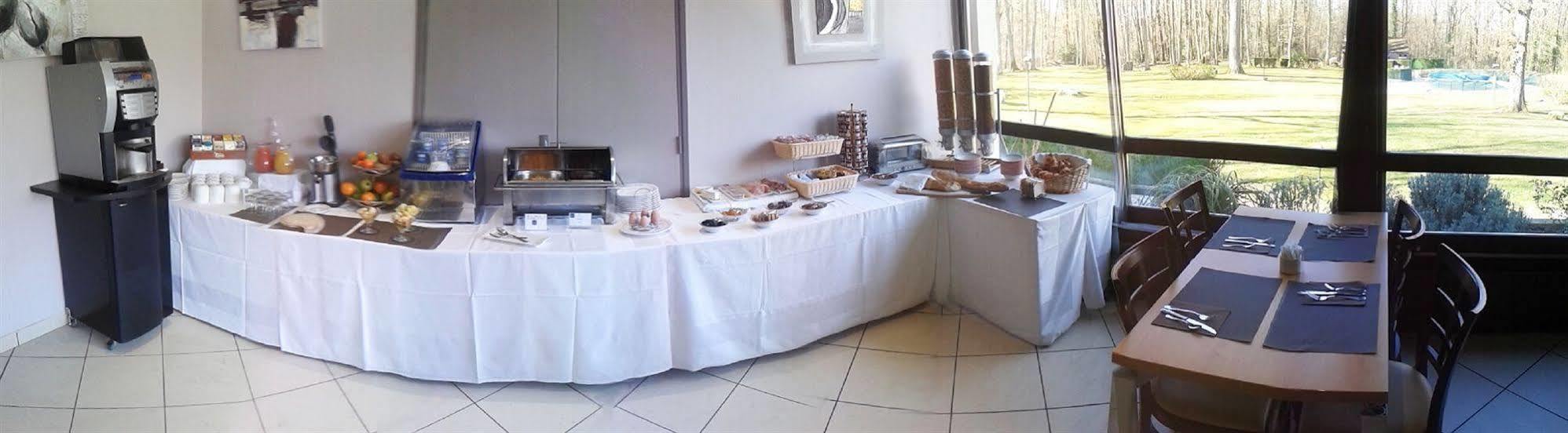 Le Grand Monarque Hotel Melun Buitenkant foto